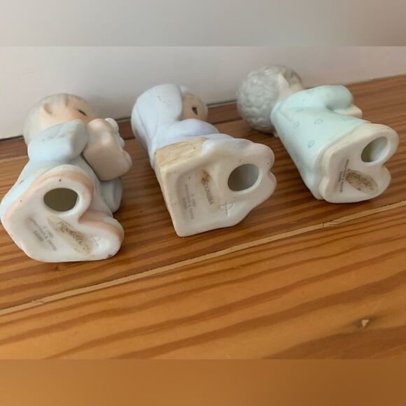 Three Precious Moments Figurines - Picture 4 of 6